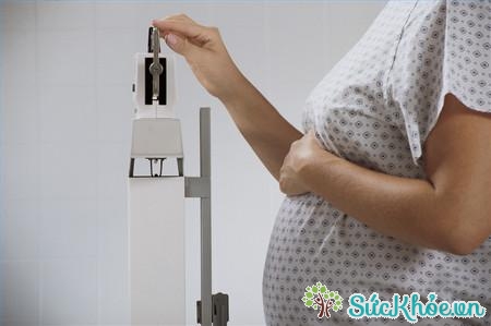 Tăng cân quá mức có thể làm tăng nguy cơ cao huyết áp trong thai kỳ