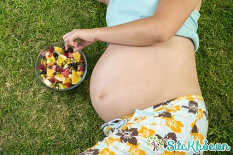 Vitamin và khoáng chất trong hoa quả rất quan trọng với sức khỏe của mẹ bầu và thai nhi. (ảnh minh họa)