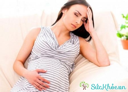 Đau mông khi mang thai do bà bầu mệt mỏi, căng thẳng