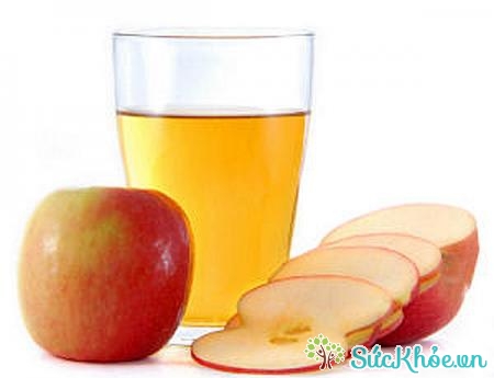 Giấm táo là loại giấm được lên men từ táo và nước