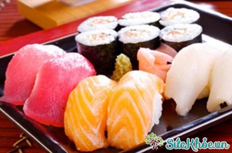 Ăn sushi cũng là một trong những nguyên nhân Nhật Bản có tuổi thọ trung bình cao nhất thế giới 