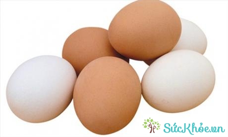 Cách nấu trứng tốt nhất để giữ được chất dinh dưỡng là luộc lòng đào. 