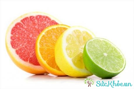 Những trái cây họ cam quýt giàu vitamin C vô cùng và giúp ngăn chặn các tác nhân gây hại đối với sức khỏe