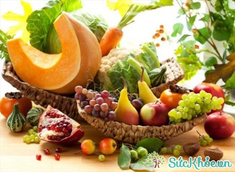 Trái cây và rau củ chứa nhiều chất xơ, khoáng chất và vitamin, tốt cho sức khỏe tim mạch