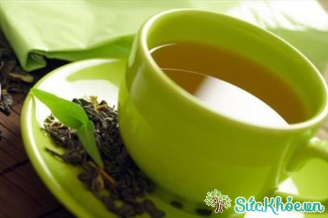 chất polyphenol có trong trà có thể làm giảm dị ứng phấn hoa