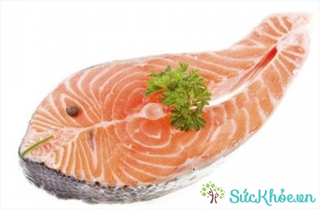 Cá hồi là một trong những thực phẩm tăng cường khả năng sinh sản tốt nhất