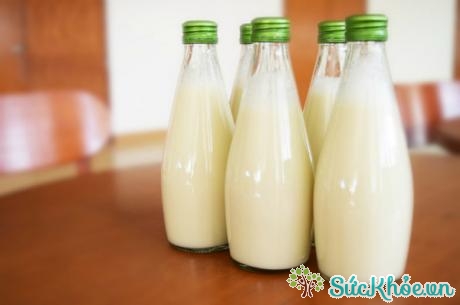 Nếu uống sữa bò chưa tiệt trùng, chất lượng tinh trùng của bạn có thể bị ảnh hưởng