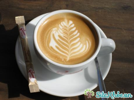 Uống cà phê làm giảm nguy cơ tử vong từ bệnh tim
