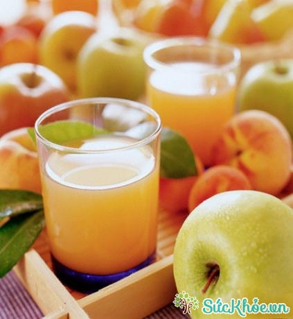 Nước táo ép có lượng vitamin C cao - một chất chống oxy hóa tốt cho hệ miễn dịch và cơ thể