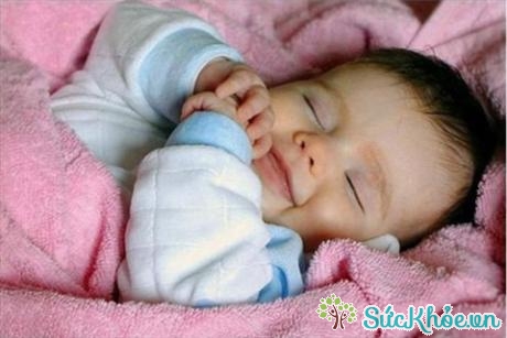 Một số thói quen nhỏ nhưng có thể giúp bé ngủ ngon qua đêm (Ảnh minh họa: Internet)