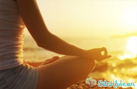 Thiền là biện pháp giúp giải tỏa căng thẳng và khó chịu hiệu quả.