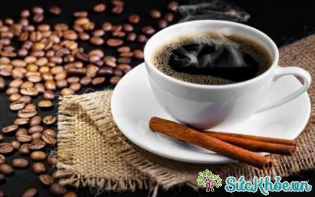 Mẹ bầu không nên uống đồ uống có chứa caffein 