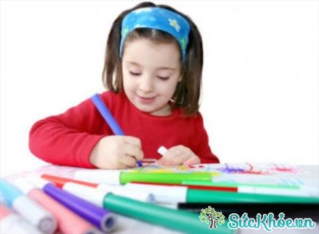 Hãy dạy con kỹ năng bảo quản đồ dùng học tập trước khi vào tiểu học (Ảnh: Internet)