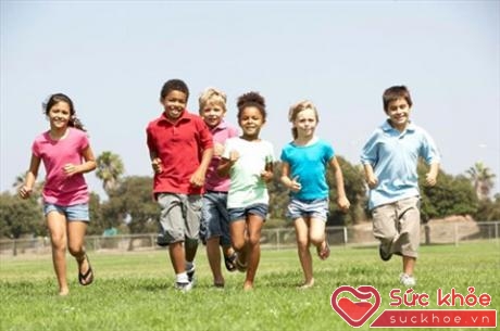 Khuyến khích trẻ vận động mỗi ngày để khỏe mạnh hơn