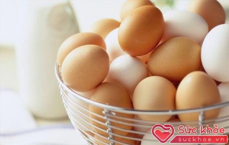 Trứng vỏ đỏ hay trứng không khác nhau nhiều về giá trị dinh dưỡng