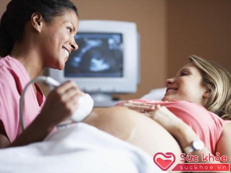 Dị tật thai nhi có thể được phát hiện qua thăm khám và các sàng lọc trước sinh (Ảnh: Internet)