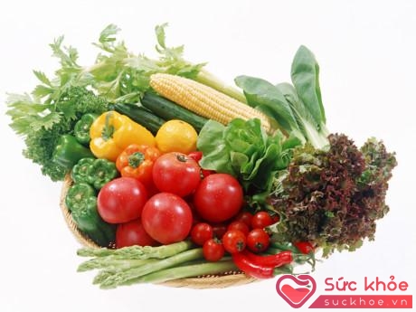 Người bệnh nên lựa chọn những thực phẩm có chỉ số đường huyết thấp và hàm lượng chất xơ cao như rau cải, giá đỗ...