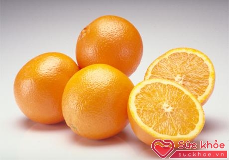 Buổi sáng cũng là thời điểm cơ thể hấp thu tốt nhất các canxi và các vitamin trong quả cam