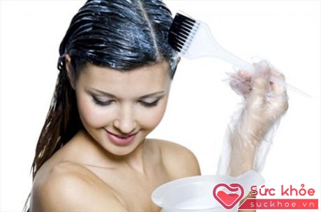 Thuốc nhuộm tóc đang được sử dụng một cách phổ biến