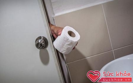 Giấy vệ sinh hay giấy đa năng là một trong những vật dụng được sử dụng phổ biến hiện nay