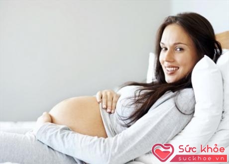 Phụ nữ có thai mắc cảm cúm có thể sinh con bị dị dạng (Ảnh minh họa: Internet)