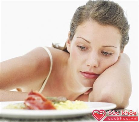 Chán ăn, mệt mỏi có thể là biểu hiện của tăng men gan