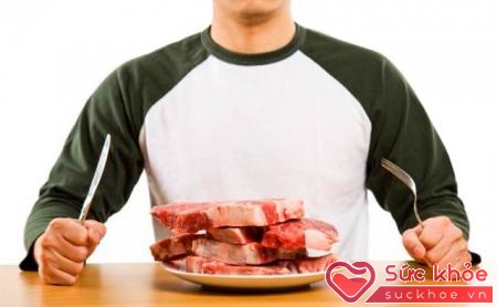 Người bị cao huyết áp, tim mạch không nên ăn thịt lợn