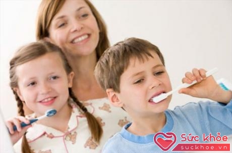 Chăm sóc răng miệng cho trẻ ngay từ nhỏ là vô cùng quan trọng 