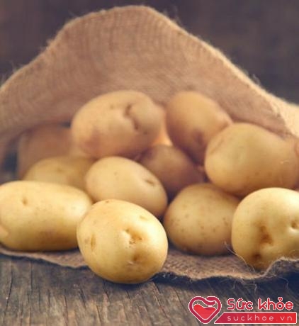 Cô gái trẻ phải chịu một phen đau đớn vì ngây thơ tin rằng khoai tây có thể giúp cô tránh thai