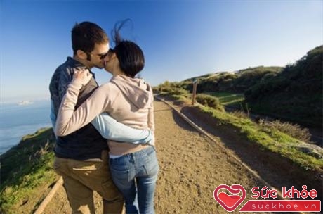 Dù mạnh mẽ đến đâu thì bản chất của phụ nữ rất yếu đuối, rất cần được bảo vệ (Ảnh minh họa: Internet)