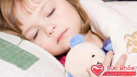 Giấc ngủ ngon sẽ giúp bé khỏe mạnh (Ảnh minh họa: Internet)