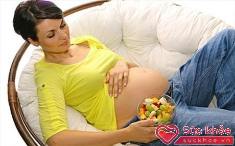 Ăn nhiều rau xanh rất tốt cho bà bầu và bé (Ảnh: Internet)
