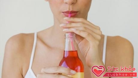Uống nước ngọt gây hại cho tim mạch