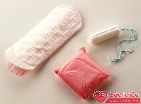 Lười thay băng vệ sinh sẽ tạo điều kiện cho vi khuẩn sinh sôi và phát triển