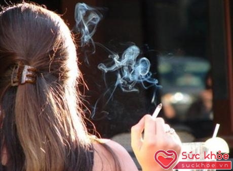 Nguyên nhân dẫn đến bệnh của Sha Sha liên quan đến việc hút thuốc thụ động (Ảnh: Internet)