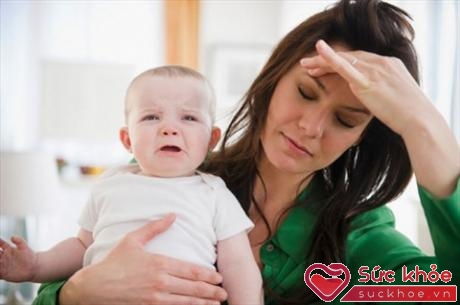 Người mẹ cần hỗ trợ để vượt qua trầm cảm sau sinh trước khi quá muộn.