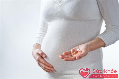 Ofloxacin có nguy cơ gây tổn thương cho mẹ và thai nhi (ảnh: Internet)