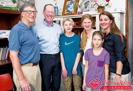 Bill Gates chụp cùng gia đình và các con (Ảnh: Internet)