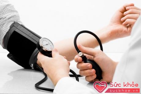 Kiểm tra huyết áp giúp nhận biết hạ huyết áp