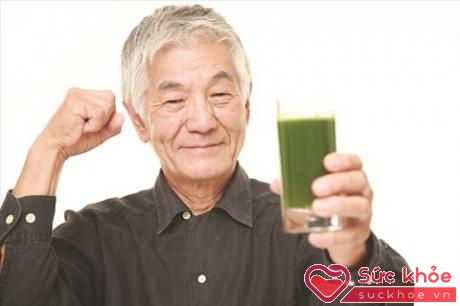Nước trái cây rất có ích cho sức khỏe người cao tuổi