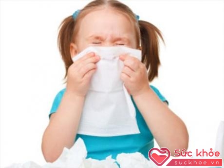 Trẻ bị viêm họng không điều trị đúng dễ dẫn đến bội nhiễm