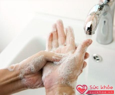 Rửa tay thường xuyên giúp ngăn chặn được các bệnh nhiễm khuẩn bệnh viện. Ảnh: Vnexpress