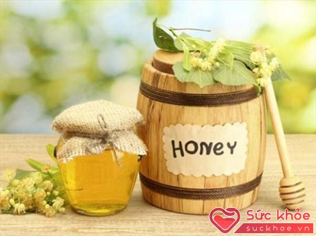 Mật ong có thể giúp cho chúng ta giảm ho, giảm đờm và đau họn 