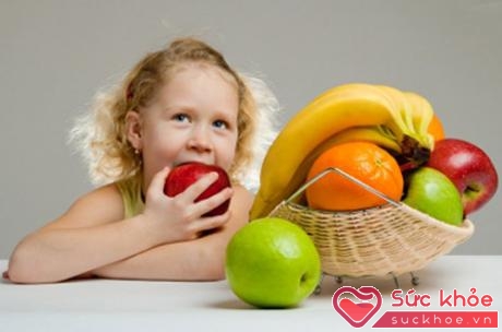 Bổ sung vitamin và các nguyên tố vi lượng từ thực phẩm hàng ngày rất có lợi cho sức khỏe.