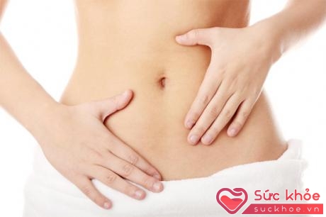 Massage bụng bằng dầu hoa hồng rất có lợi cho tử cung