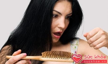 Một trong những thói xấu khiến tóc bị gàu ít ai ngờ tới là dùng chung các vật dụng cá nhân.