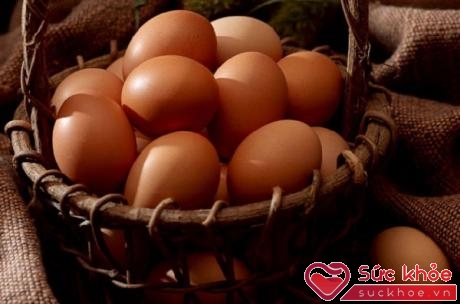 Trong một quả trứng gà cũng có chứa tới 8 loại amino axit cơ bản cần thiết cho sức khỏe.