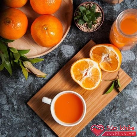 Vitamin C có trong cam sẽ không được hấp thụ nếu không có sự trợ giúp của chất béo.