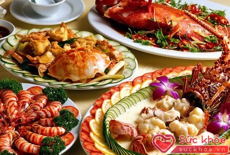 Hải sản thường có trên bàn ăn ngày lễ tết và là thực phẩm dễ gây dị ứng