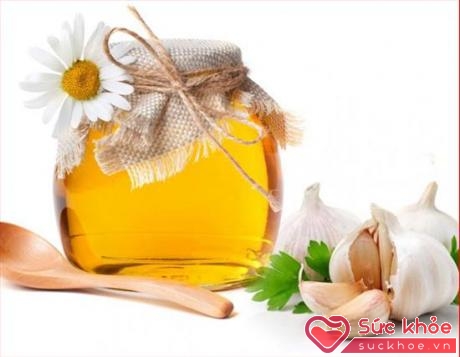 Tỏi ngâm mật ong là phương thuốc kỳ diệu chữa được nhiều bệnh